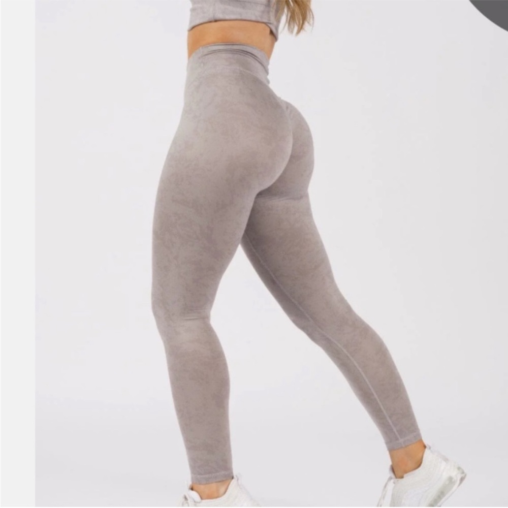 Paragon Fitwear original sculptseam Leggings